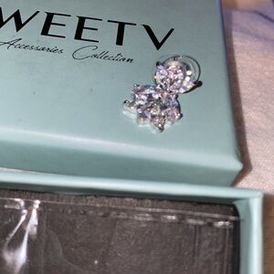Bridal Earrings with‎ crystals